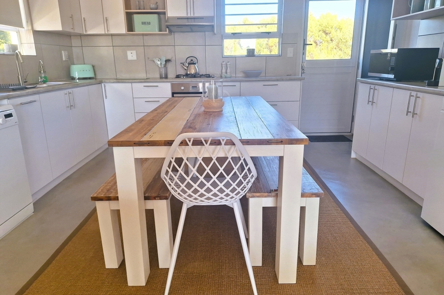 2 Bedroom Property for Sale in Britannia Bay Western Cape